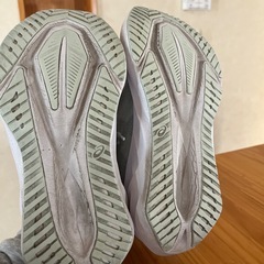 アシックス ノヴァブラスト5 サイズ23cmの画像