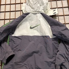 ナイキジャケットの画像