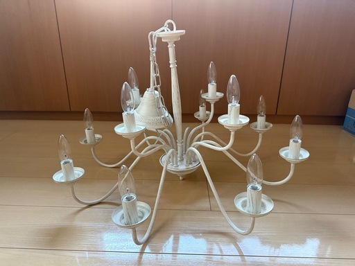 大型シャンデリア (ちか) 雑司が谷の照明器具の中古あげます・譲ります