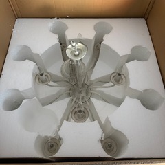 大型シャンデリアの画像
