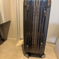 キャリーケースの画像