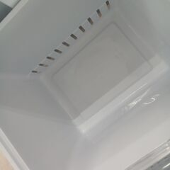 リユースのサカイ栃木店★ジモティ割あり★ Hisense 冷蔵庫 HR-G13B 134L 21年製 動作確認／クリーニング済み TC11993の画像