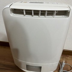除湿機　Panasonic F-YZPX60の画像