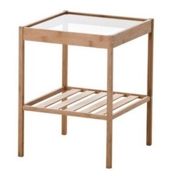 IKEA ガラスサイドテーブルの画像