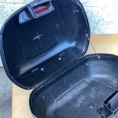 中古 GIVI リアボックス　46Lの画像