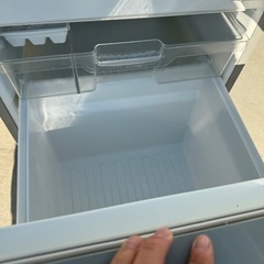 Panasonic 2ドア冷蔵庫 NR-B148W-S 2016年の画像