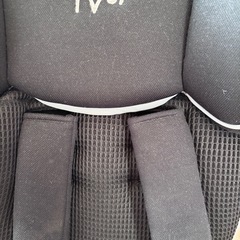 チァイルドシート　日本育児の画像