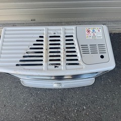 💛石油ストーブ 2022年製の画像