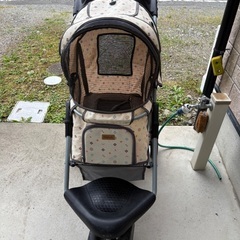 ペット用バギーの画像