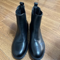 新品未使用　本革　サイドゴアブーツ　24センチの画像
