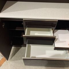 ニトリ｜アルミナ2｜スライド扉キッチンボードの画像