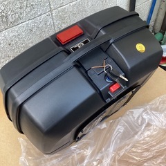 新品未使用品 中華製リアボックス　約50Lの画像