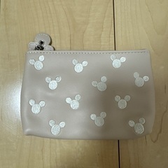 新品ミッキーポーチの画像