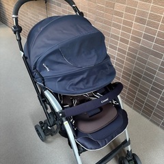 【美品】コンビ　ディアクラッセ　オート4キャス　エッグショック　ベビーカーの画像