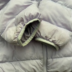 ユニクロ　キッズダウン　パープル　赤140の画像