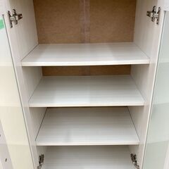A-881【リユースのサカイ野々市店】ジモティ来店特価‼ 食器棚 木製 木目調 アイボリー クリーニング済みの画像