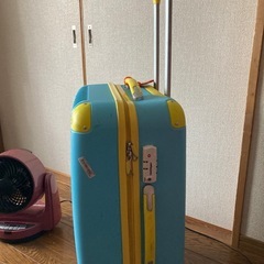 スーツケースの画像