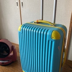 スーツケースの画像