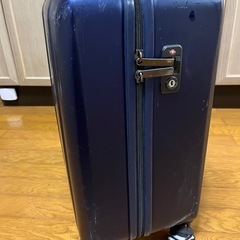 スーツケースの画像