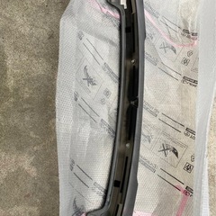 美品　デリカ　テールゲートスポイラーの画像