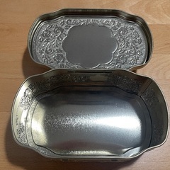 ディズニー　美女と野獣　お菓子缶の画像