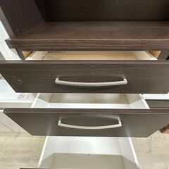 【ジャングルジャングル滋賀草津店】ジモティ来店特価!!　食器棚　ﾀﾞｰｸﾌﾞﾗｳﾝ　J-2512108の画像