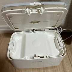 コンビ　おしり拭きウォーマーの画像