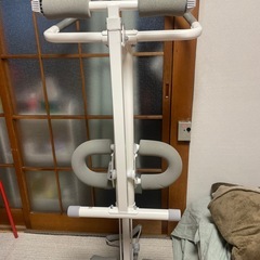 腹筋トレ器具の画像