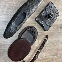 硯２点・平大型文鎮・香炉型矢立　をまとめてお売りしますの画像
