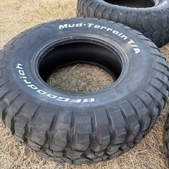 BFグッドリッチ　中古　マッドタイヤ　LT305/70R16 の画像