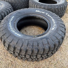 BFグッドリッチ　中古　マッドタイヤ　LT305/70R16 の画像
