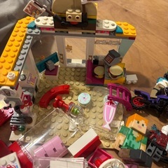 LEGO色々盛り合わせセット　人形多数、消防ボート、カフェなどの画像