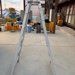 ハシゴ兼用アルミ脚立の画像