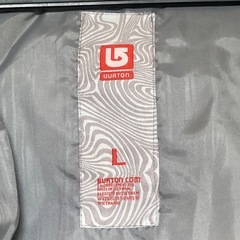 Burtonボードウェアの画像