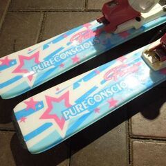ピュアコンシャス 110cm ジュニアスキー P-Prity 水色 カービング ビンディング付きスキー板 ポールセット pureconscious 札幌市 新道東店の画像