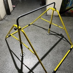 鉄棒プレゼントします　ハンガーラックにもなるかなと思います　体操運動　さかあがり　グッズ　おもちゃ　棒　ぶら下がり　筋トレグッズ　トレーニング　家庭用　おうち　遊び　おもちゃ　グッズ　子供　の画像