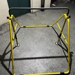 鉄棒プレゼントします　ハンガーラックにもなるかなと思います　体操運動　さかあがり　グッズ　おもちゃ　棒　ぶら下がり　筋トレグッズ　トレーニング　家庭用　おうち　遊び　おもちゃ　グッズ　子供　の画像