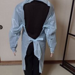 プラスティックガウン 140枚　使い捨て　男女兼用　多目的の画像
