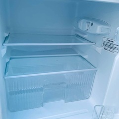 🌸 comfee ノンフロン冷凍冷蔵庫  RCT90BLの画像