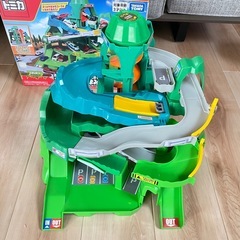 トミカ ツインコースやまみちドライブ 子供 
おもちゃの画像