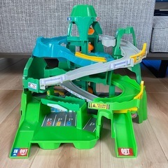 トミカ ツインコースやまみちドライブ 子供 
おもちゃの画像