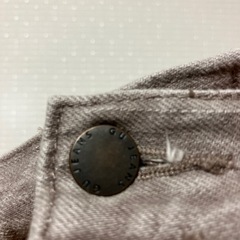 guジーンズベージュストーレートデニムの画像