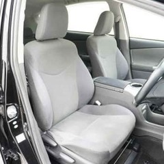 燃費という安心を、広さと一緒に。プリウスαの画像