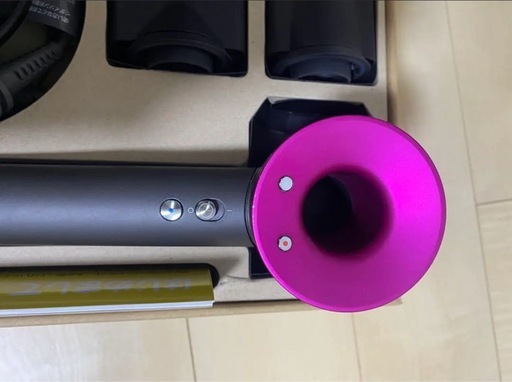 Dyson ドライヤー