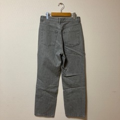 GJ JEANS グレー ストレートデニムの画像