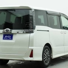 選ばれ続ける理由がある。家族も荷物も、余裕。ヴォクシーの画像