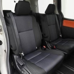 選ばれ続ける理由がある。家族も荷物も、余裕。ヴォクシーの画像