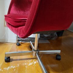 雀荘で使ってた椅子の画像