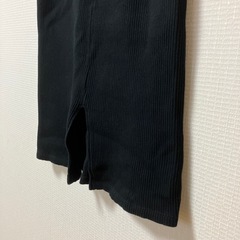 LEPSIM 編み 黒 タイトスカート スリット入りの画像