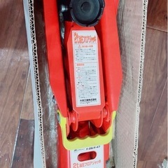 【購入者確定】フロアジャッキ 2tの画像